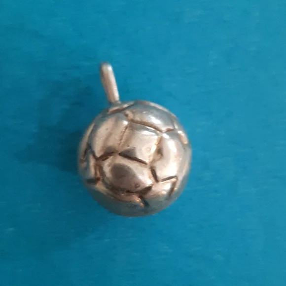 Sterling Silver Soccer Ball pendant for a necklace. - Picture 4 of 8